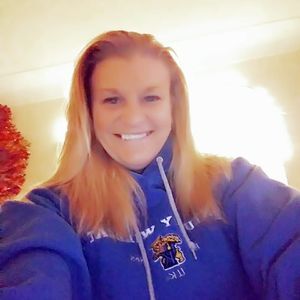 Meet your Posher, Holly